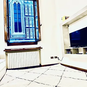 Apartment La Mandorla In Piazza Del Duomo, Florence